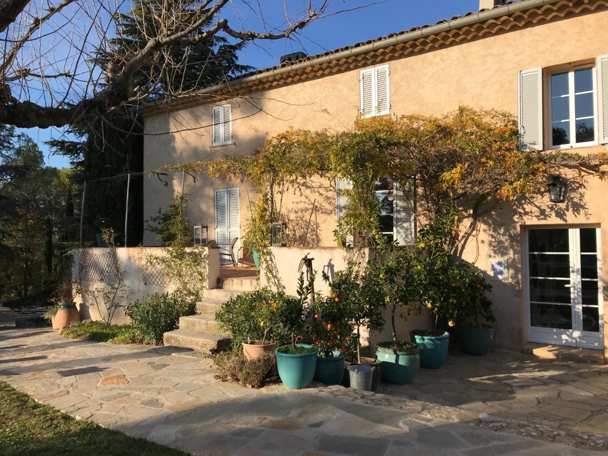 Domaine Du Clos D'Alari-Chambres D'Hotes Au Milieu Des Vignes Saint-Antonin-du-Var Exterior photo